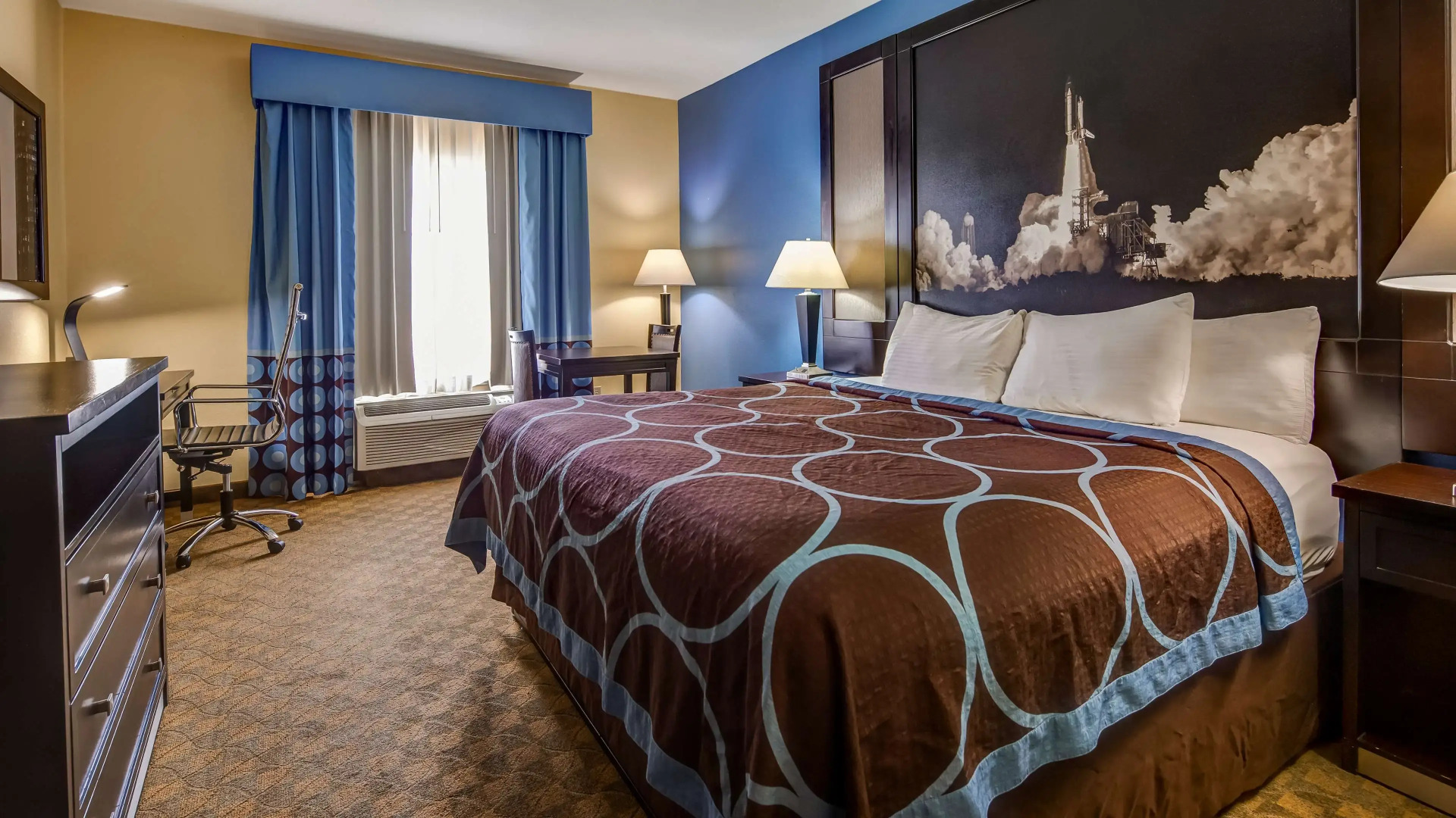 Photo - SureStay Plus Hotel by Best Western Alvin