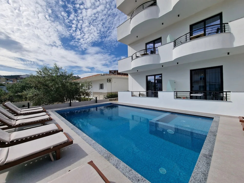 Photo - Hotel Monel