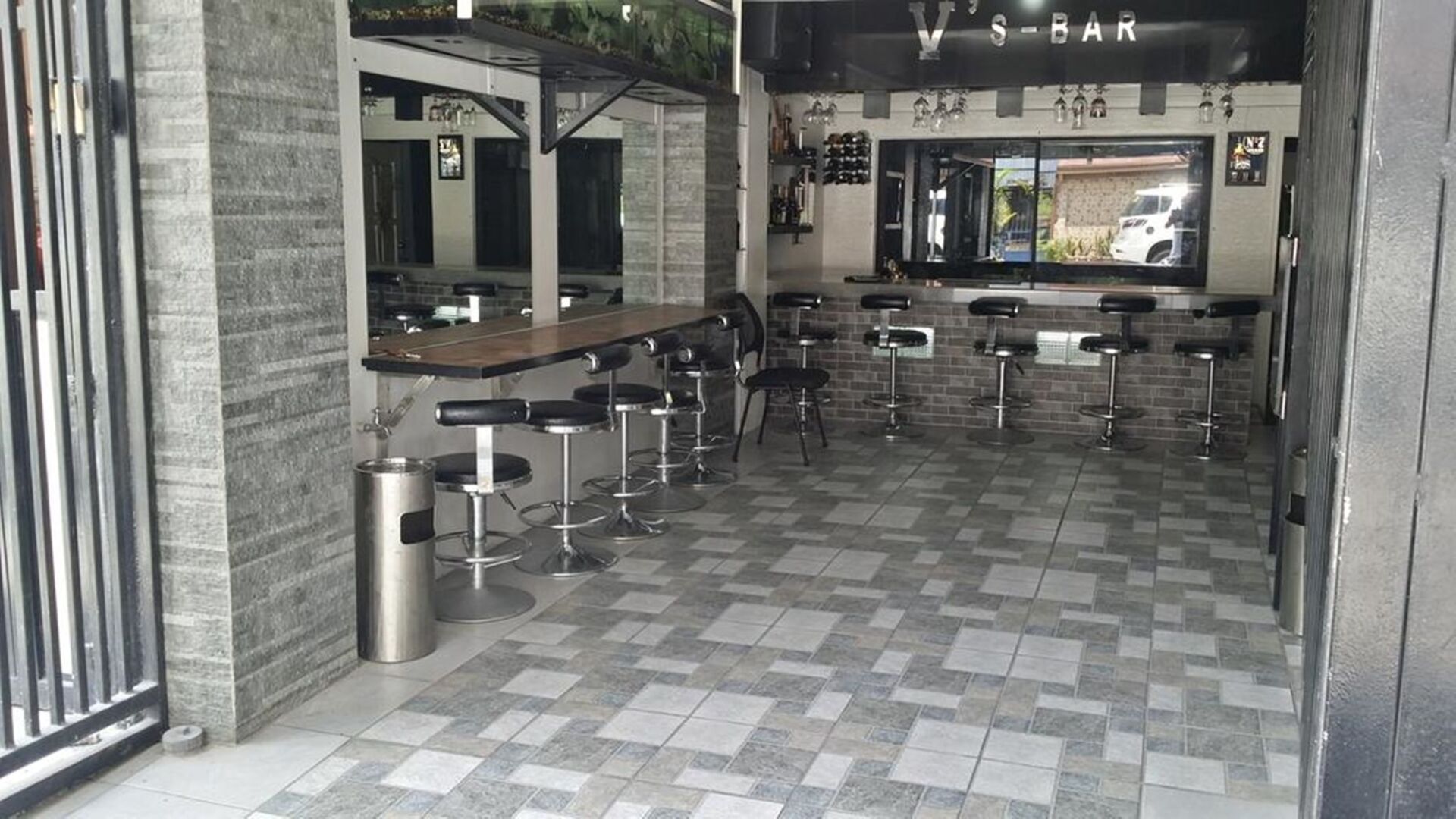 Foto - ERVORUTO HOSTEL 23 Makati