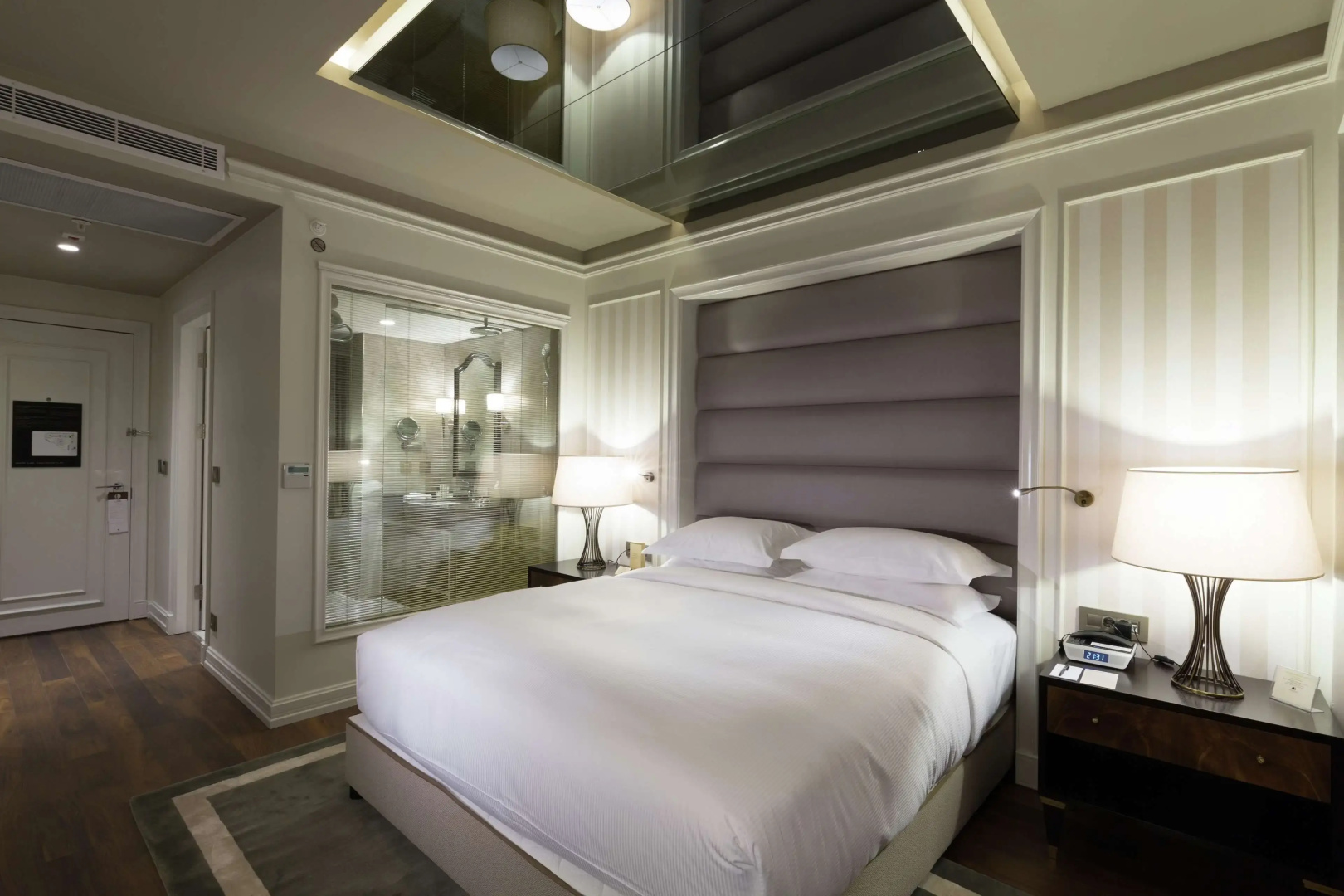 Photo - DoubleTree By Hilton Izmir Airport