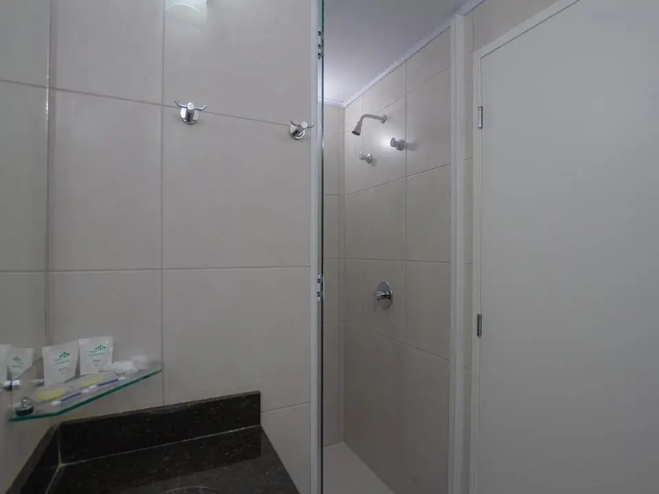 Foto - Hotel Confiance Barigui