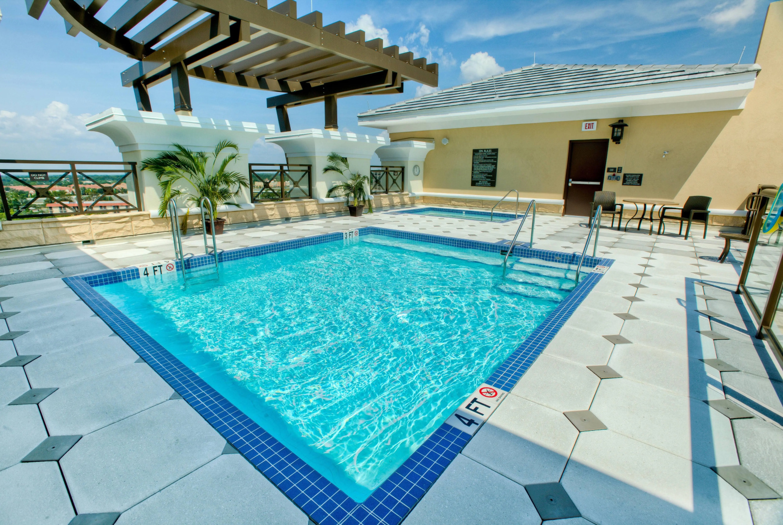 Photo - Ramada Plaza by Wyndham Orlando Resort & Suites Intl Drive