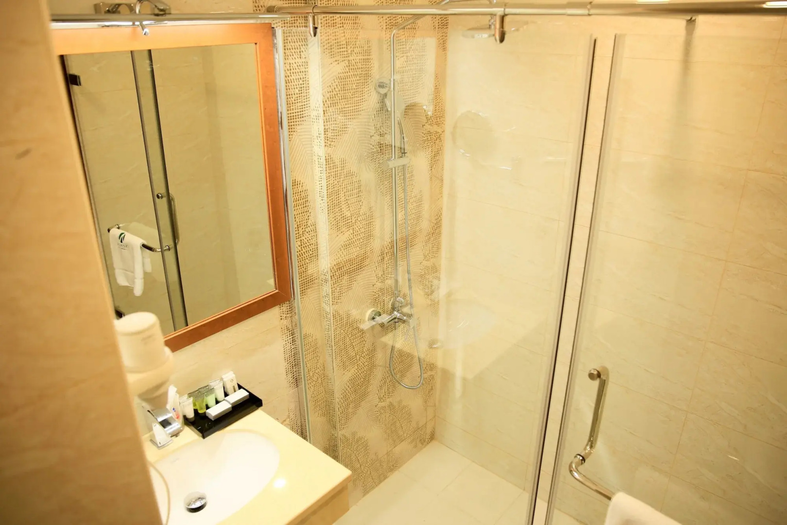 Foto - Swiss Inn Nexus Hotel