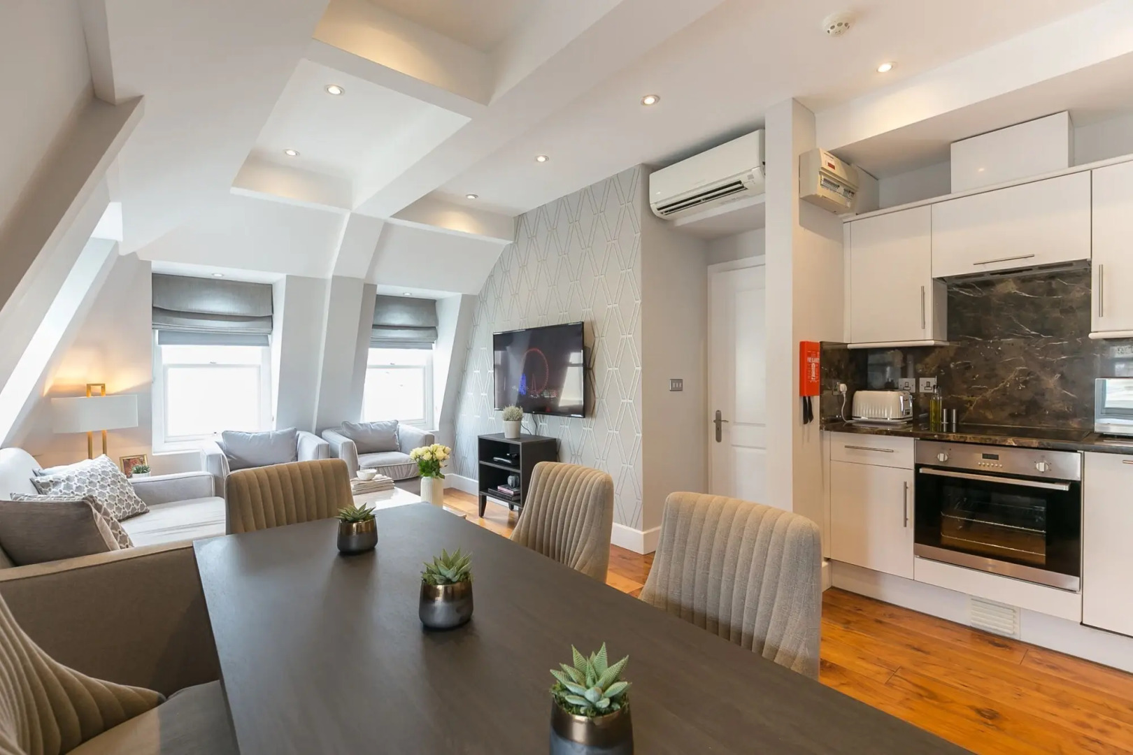 Photo - Chilworth Court