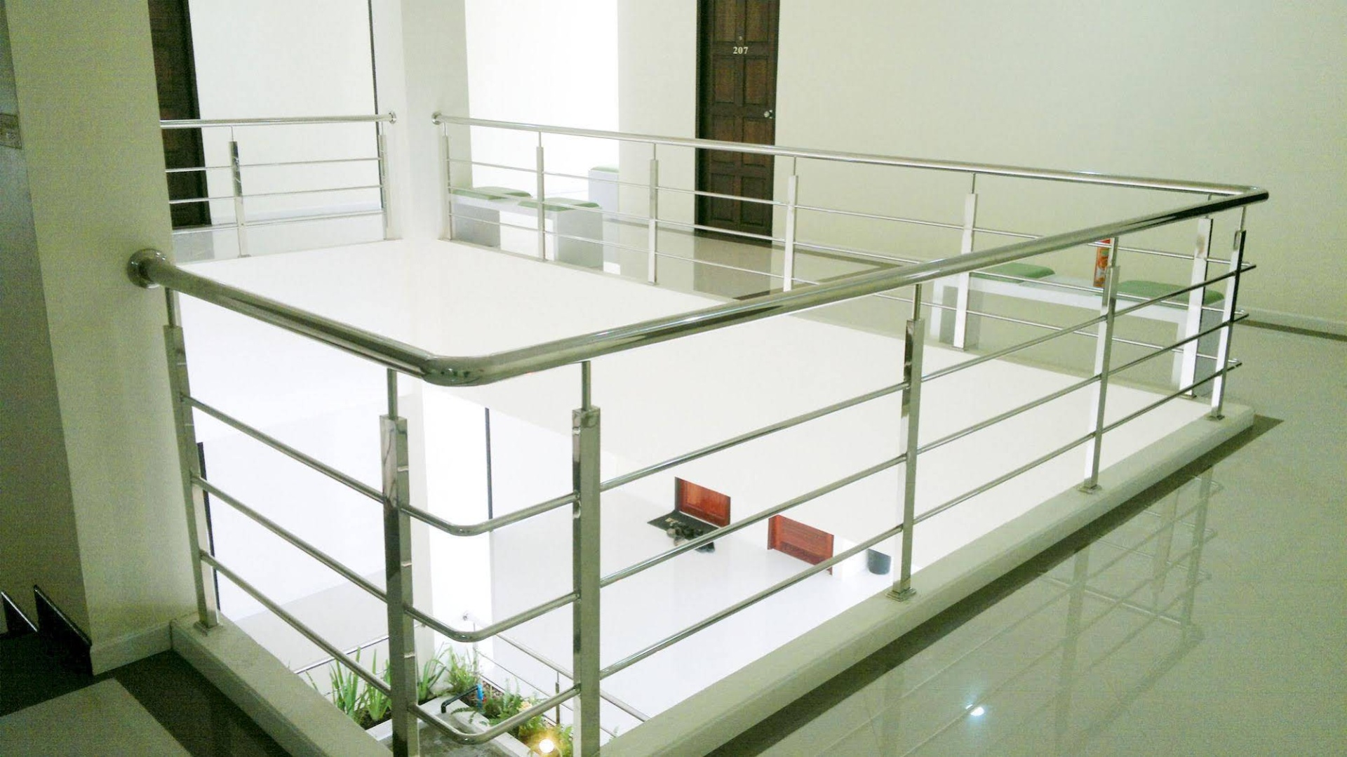 Rueanrimnam Hotel