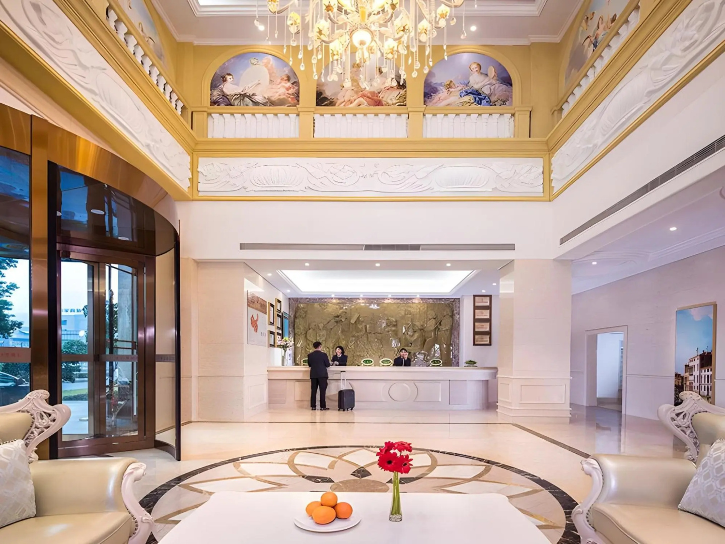 Vienna International Hotel (Ya'an High-speed Railway Station)