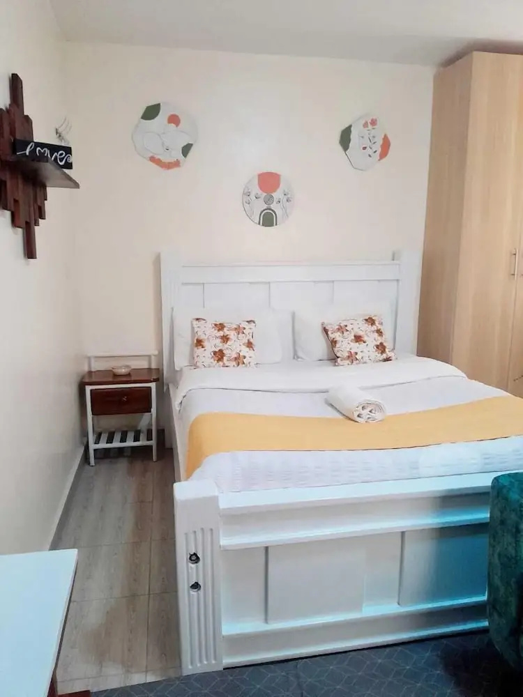 Lux Suites Chapell Hill Apartments