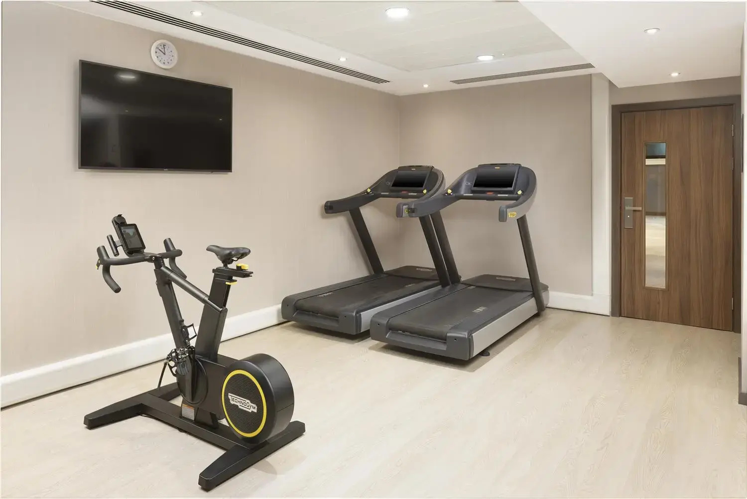 Photo - Hilton Garden Inn London Heathrow Terminal 2 and 3