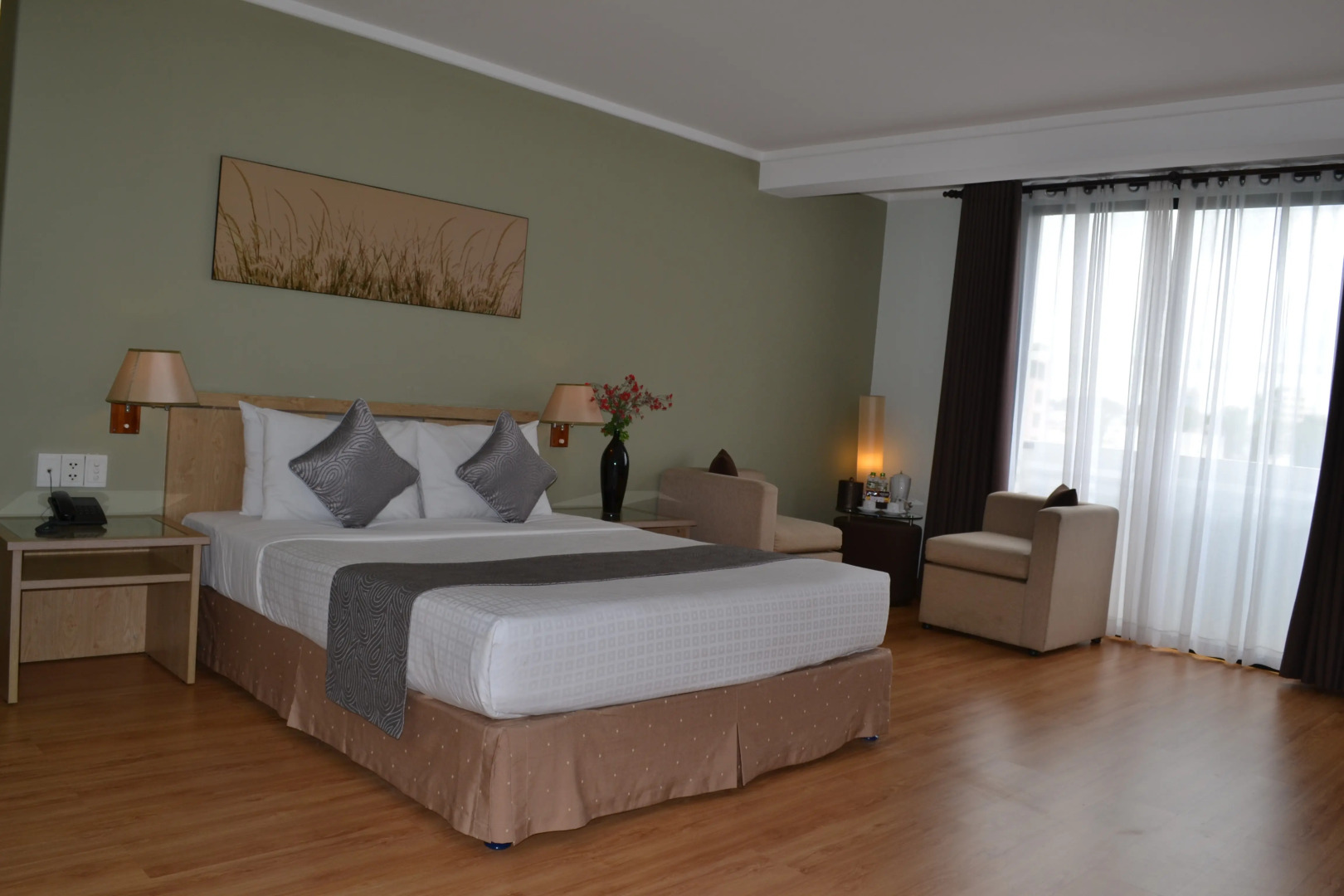 Photo - Vien Dong Hotel - Near Bui Vien Walking Street