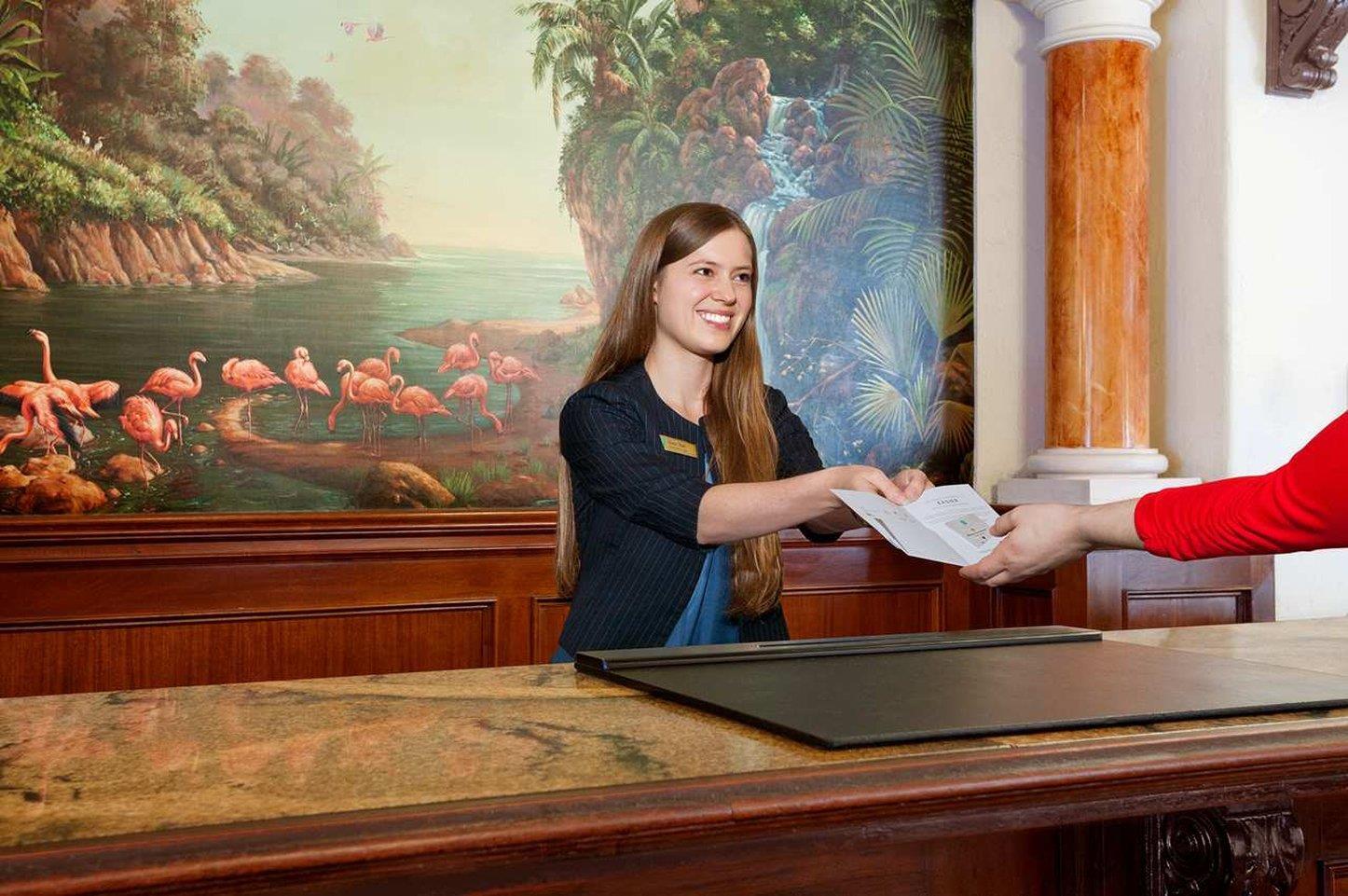 Photo - Embassy Suites by Hilton Santa Ana Orange County Airport