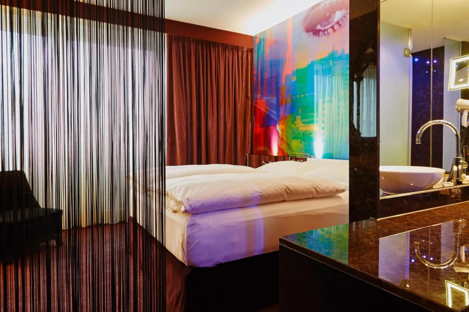 Photo - Savoy Hotel
