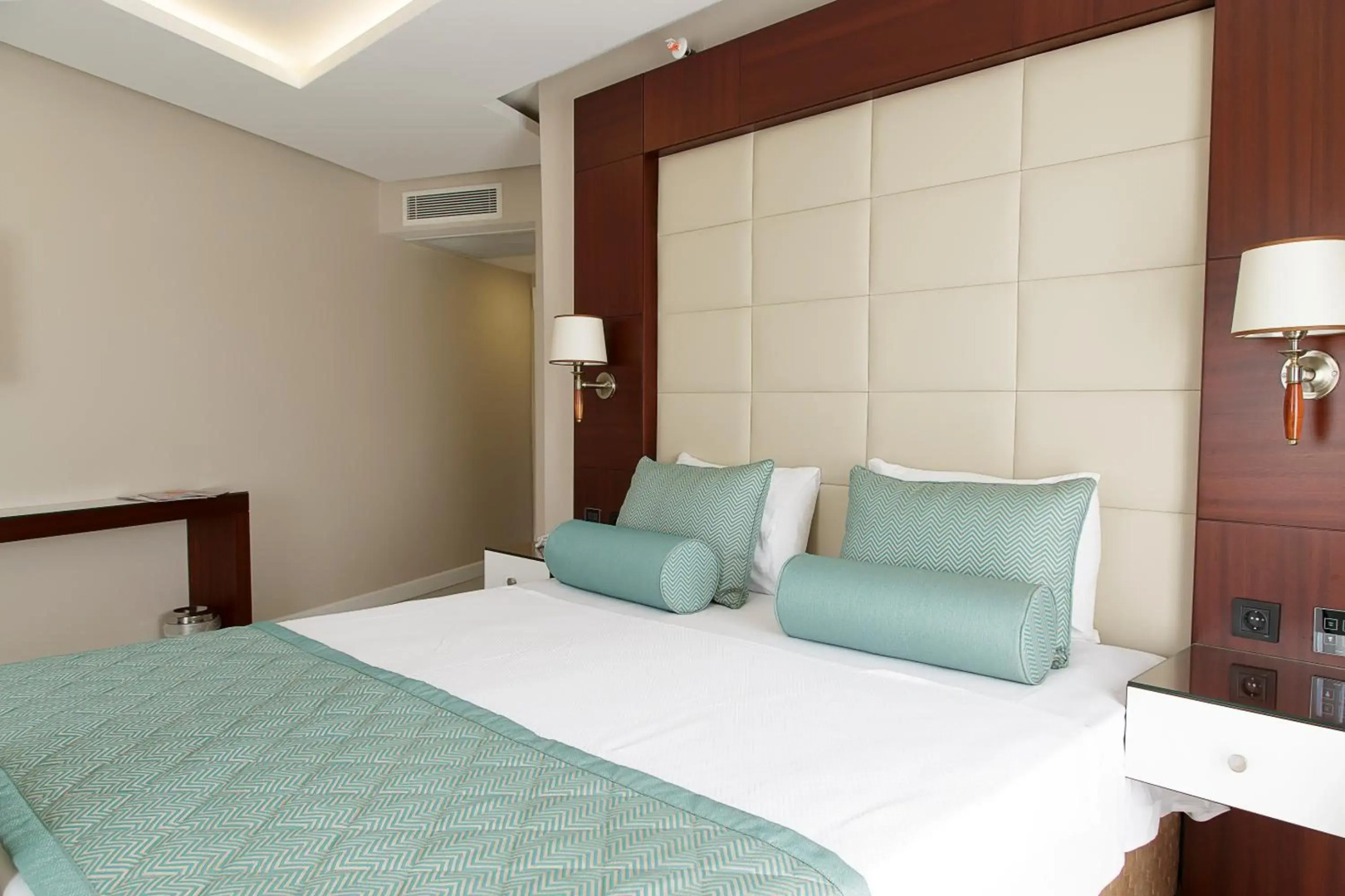 Photo - Vatan Asur Hotel