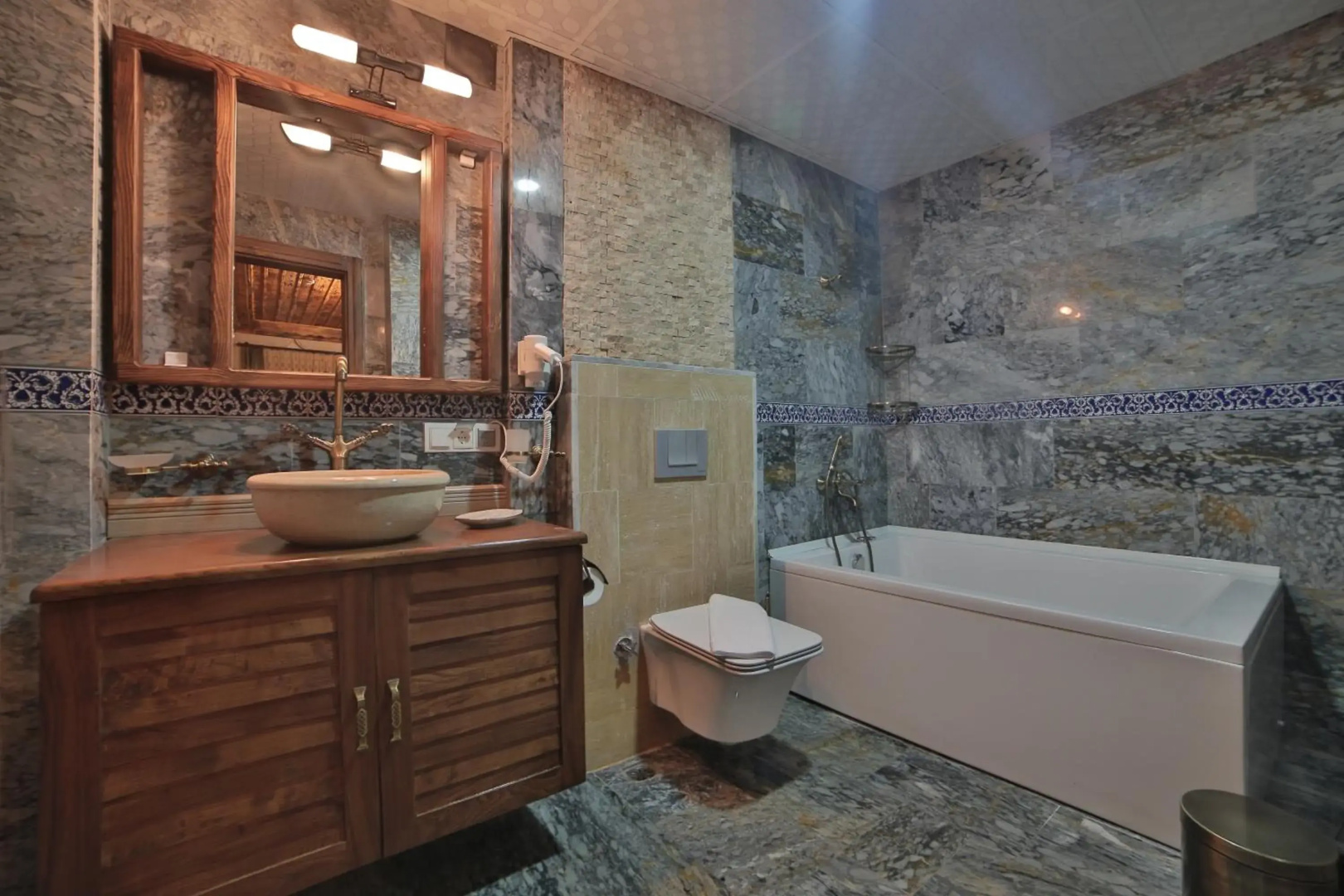 Foto - Caravanserai Inn Hotel