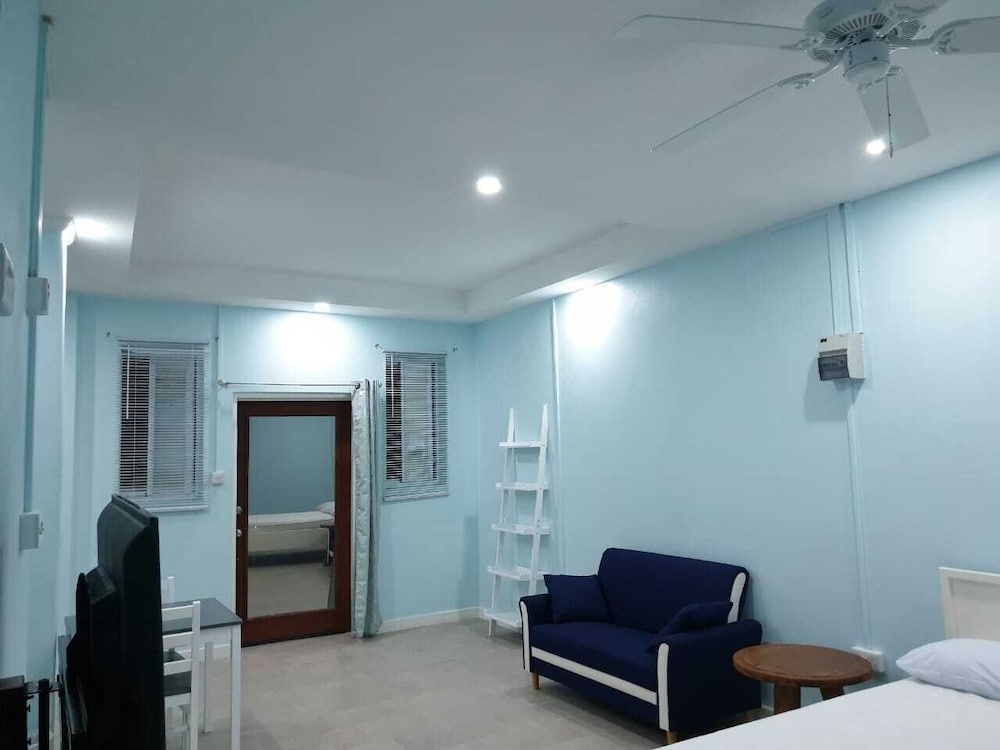 Beausejour Buena Vista Studio 2