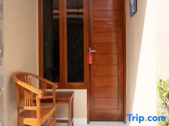 Foto - RedDoorz near Buleleng Harbour 2