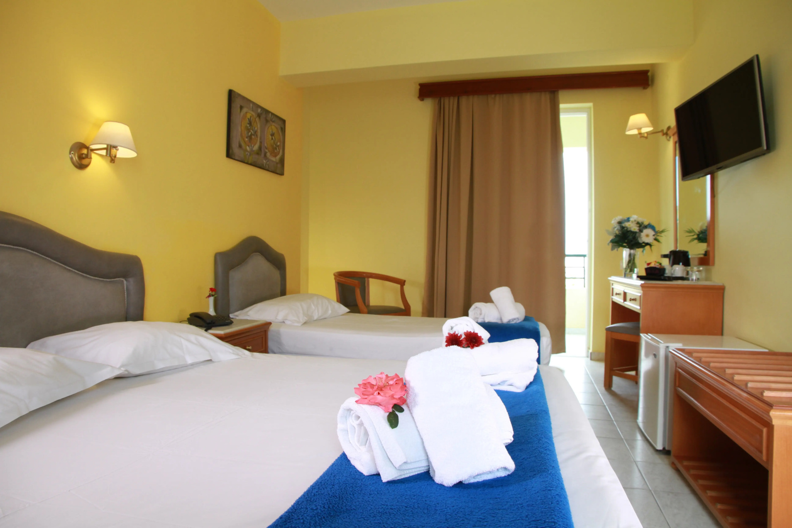 Photo - Dedalos Beach Hotel