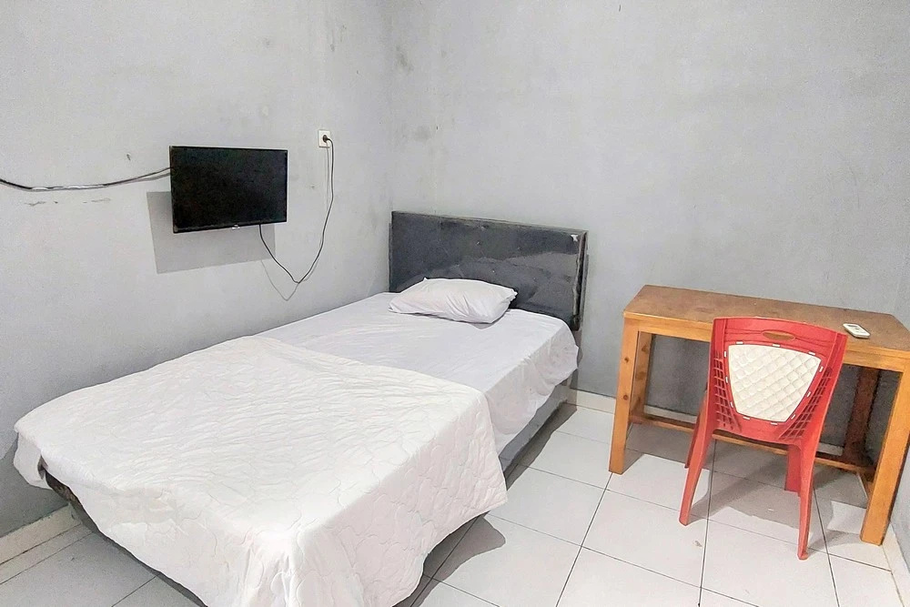 Pondok Gede Dkost Syariah Mitra RedDoorz