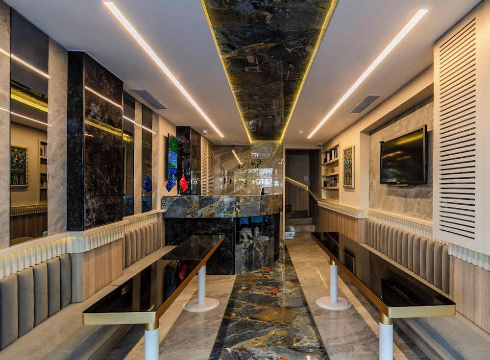 Photo - Felix Hotel