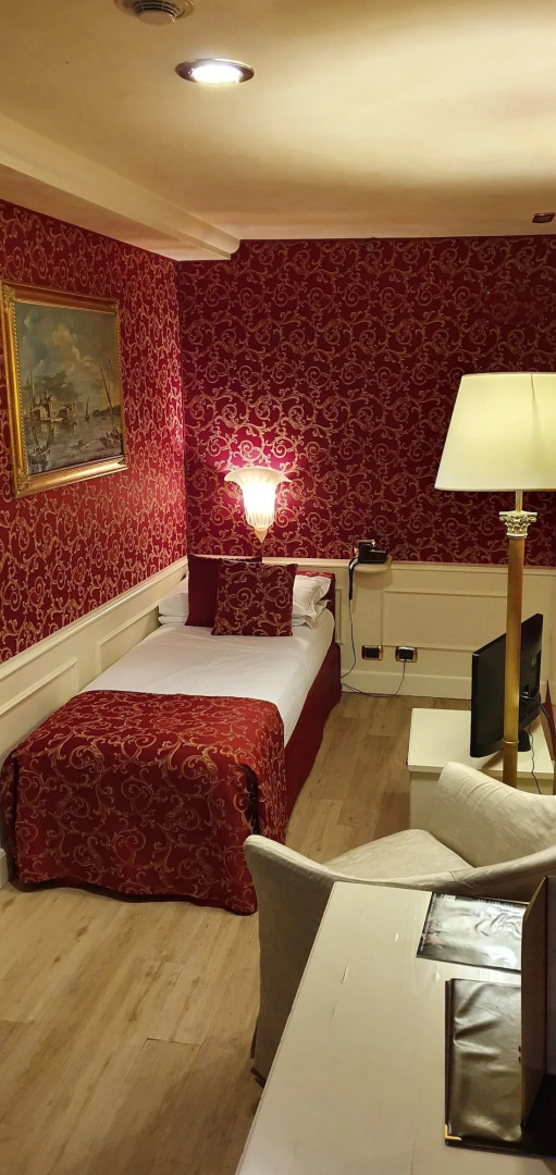 Photo - Duodo Palace