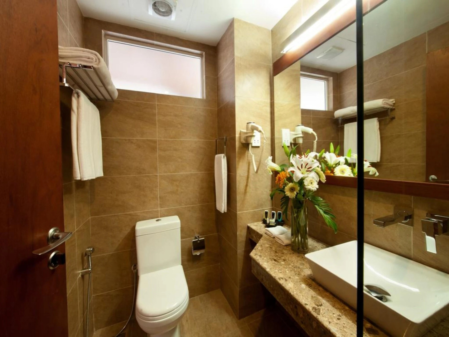 Photo - The Ocean Colombo - Guaranteed Sea View Rooms