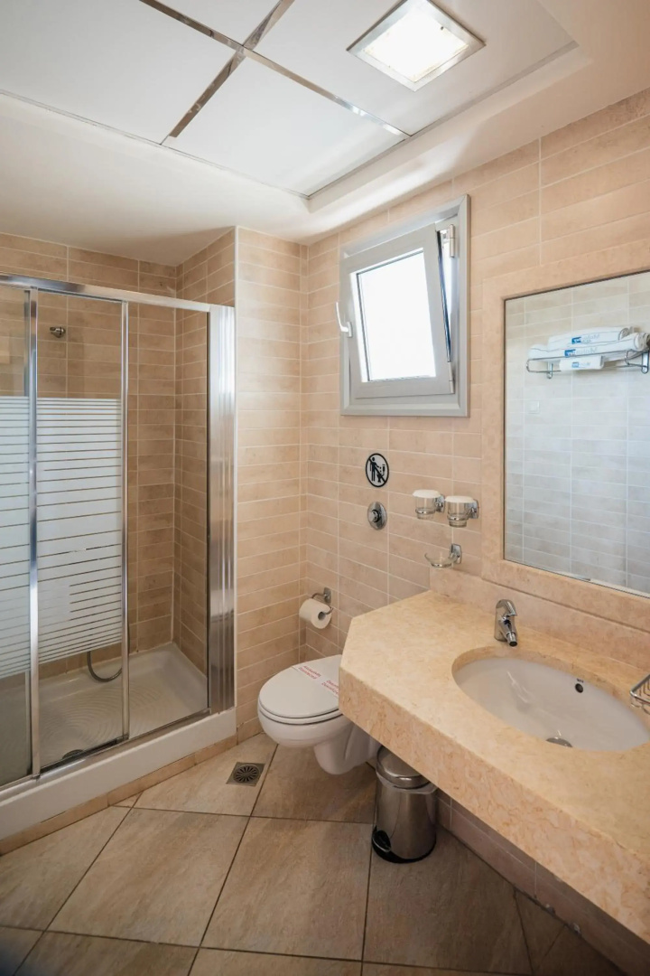 Photo - Molos Bay Hotel