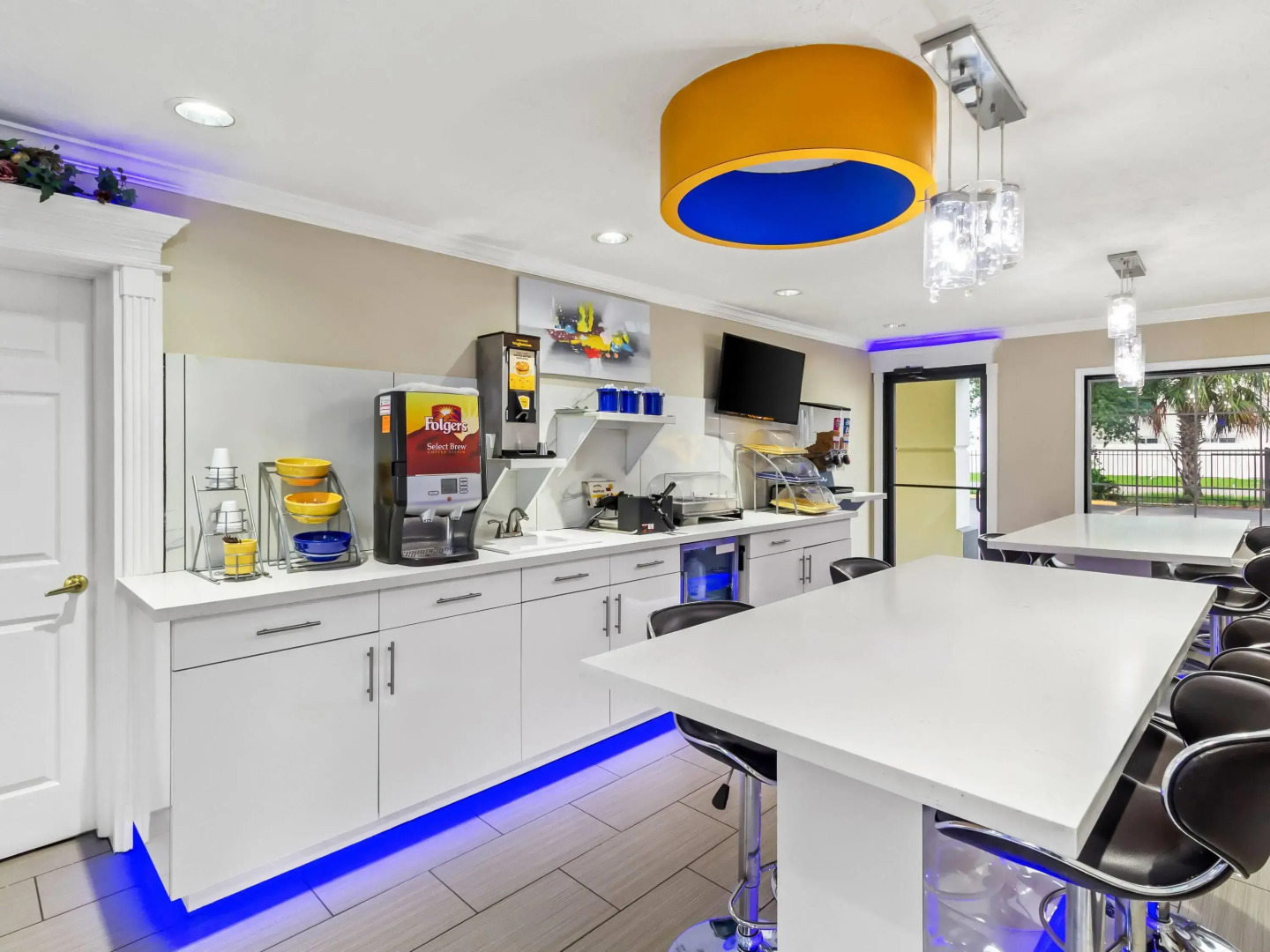 Photo - Days Inn by Wyndham Houston East