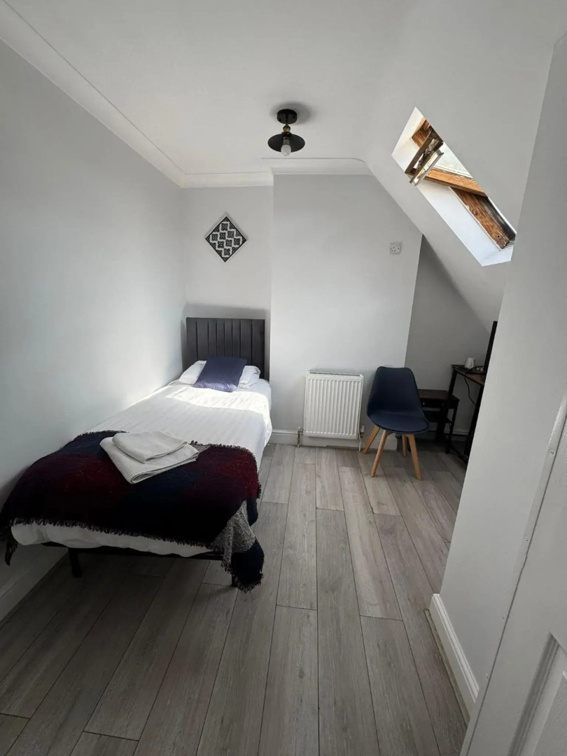 Photo - Golders Park Hotel