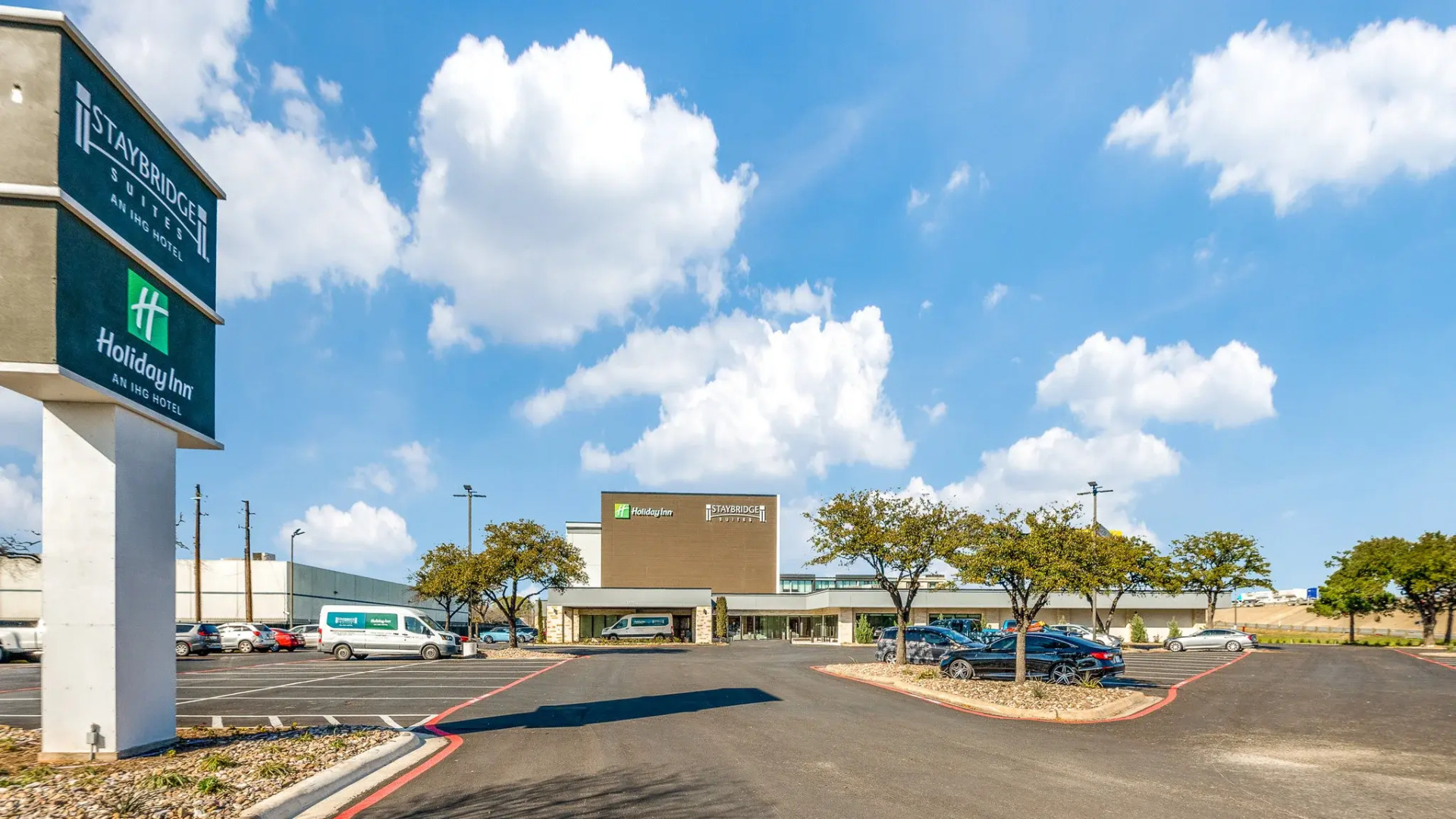 Photo - Staybridge Suites Dallas Market Ctr Love Field by IHG