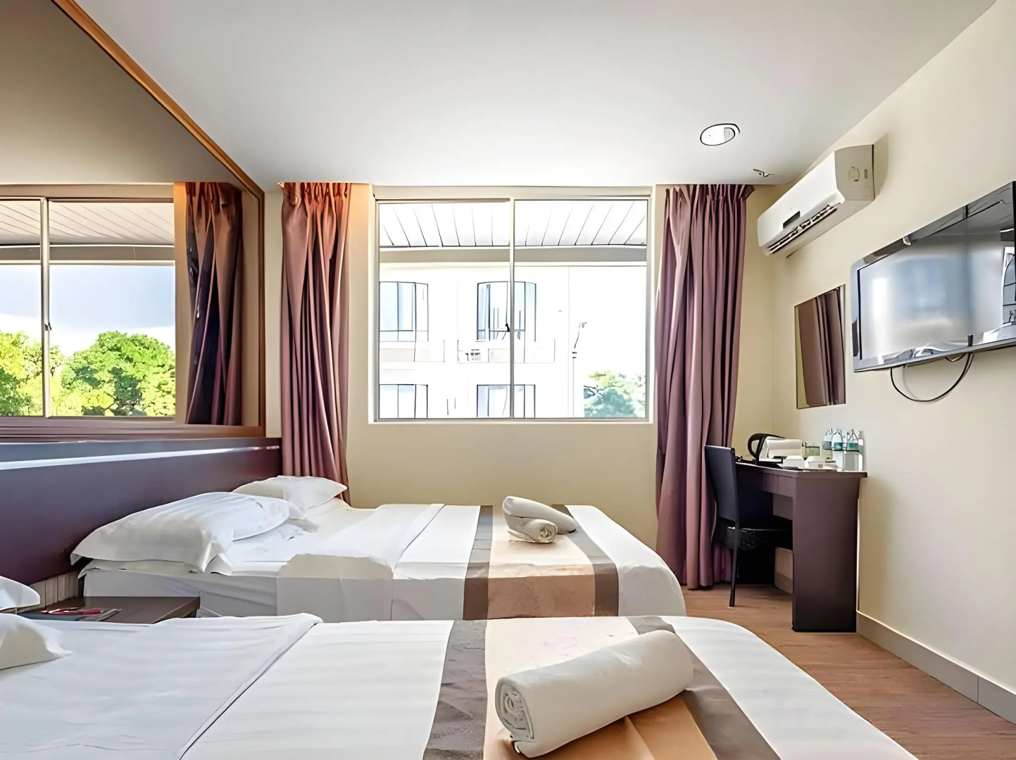 Goldenhill Hotel