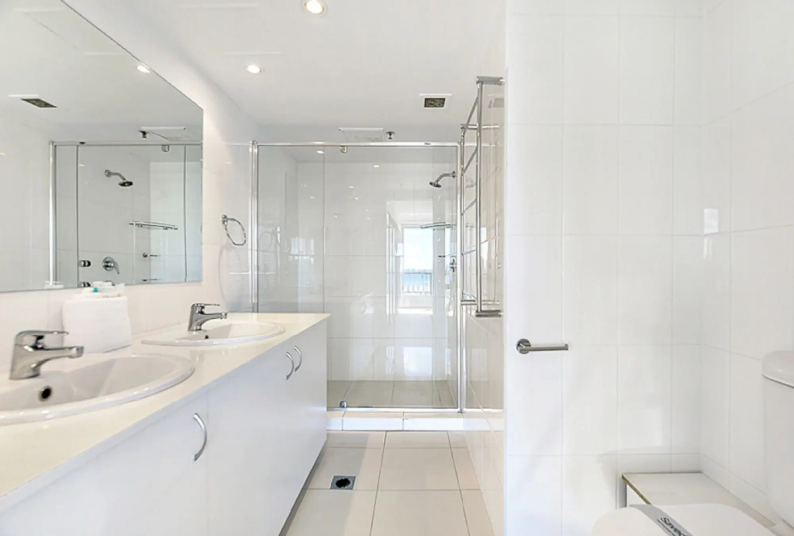 Foto - Surfers Century Oceanside Apartments