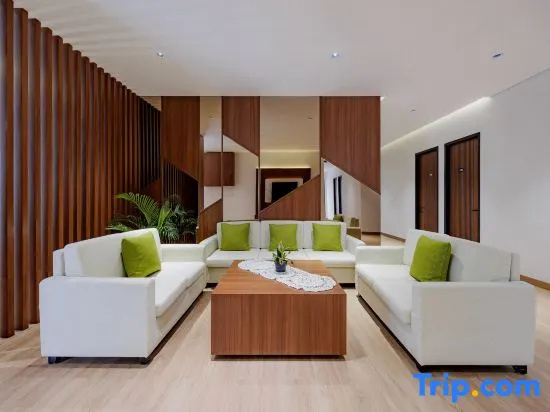 Urbanview Hotel Yampi TB Simatupang