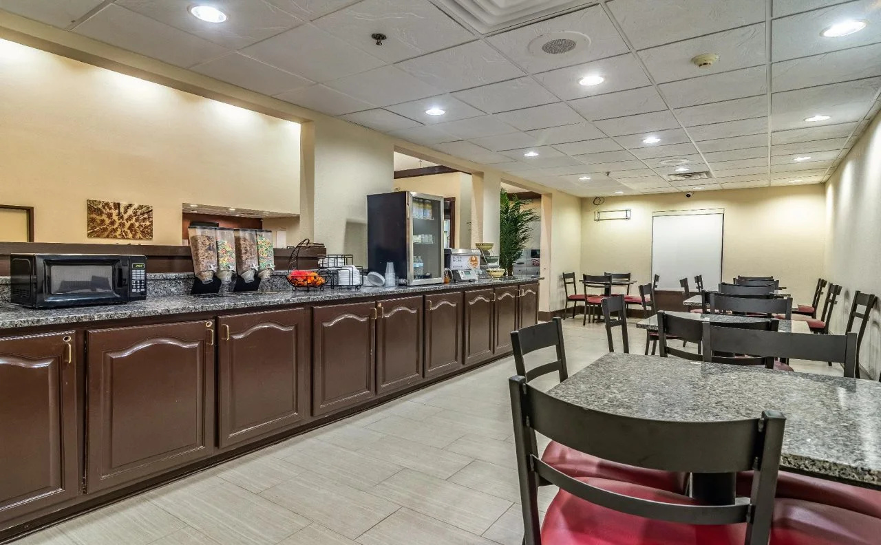 Foto - Red Roof PLUS+ & Suites Atlanta Airport South
