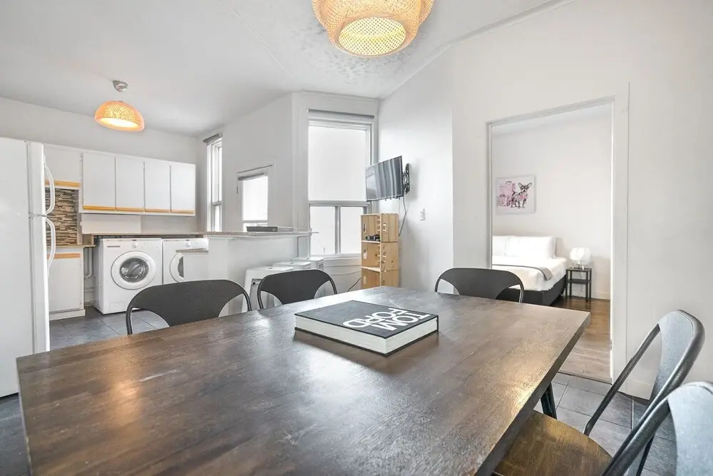 Photo - LiV MTL Avenue