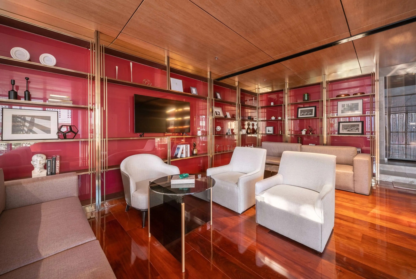 Photo - Ramada By Wyndham Bangkok Sukhumvit 87