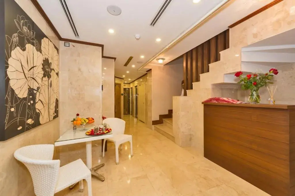 Photo - Darkmen Hotel