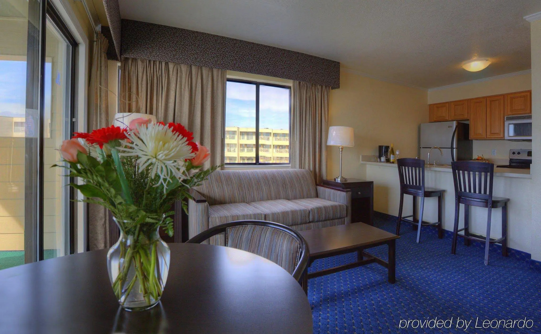 Photo - Sailport Waterfront Suites