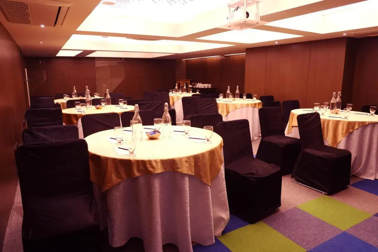 Foto - Royal Orchid Golden Suites Pune