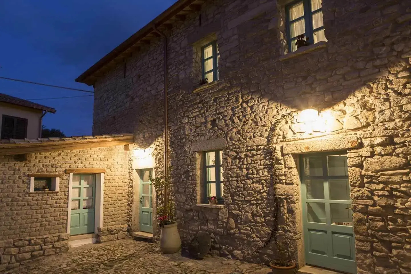 Foto - Cortis Antigas