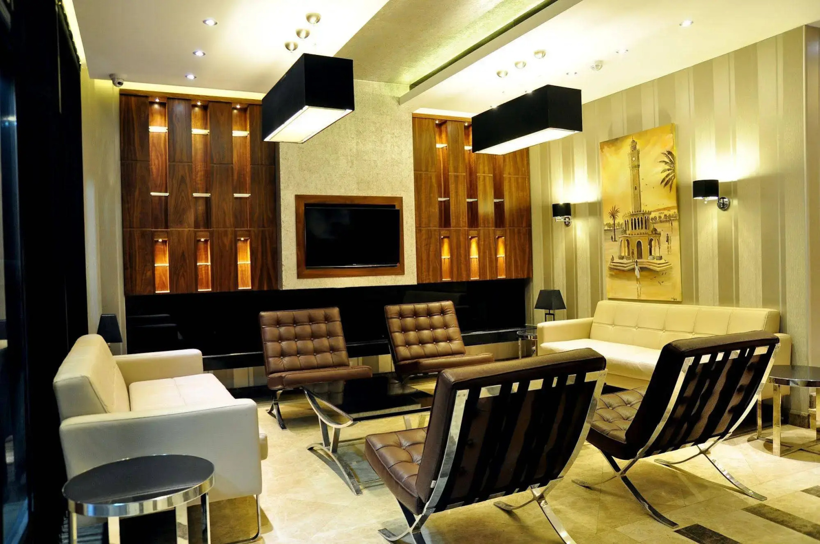 Photo - Avin Hotel