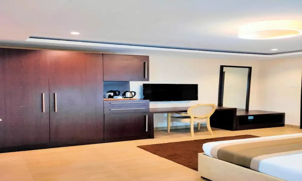 Photo - The Cabin Hotel