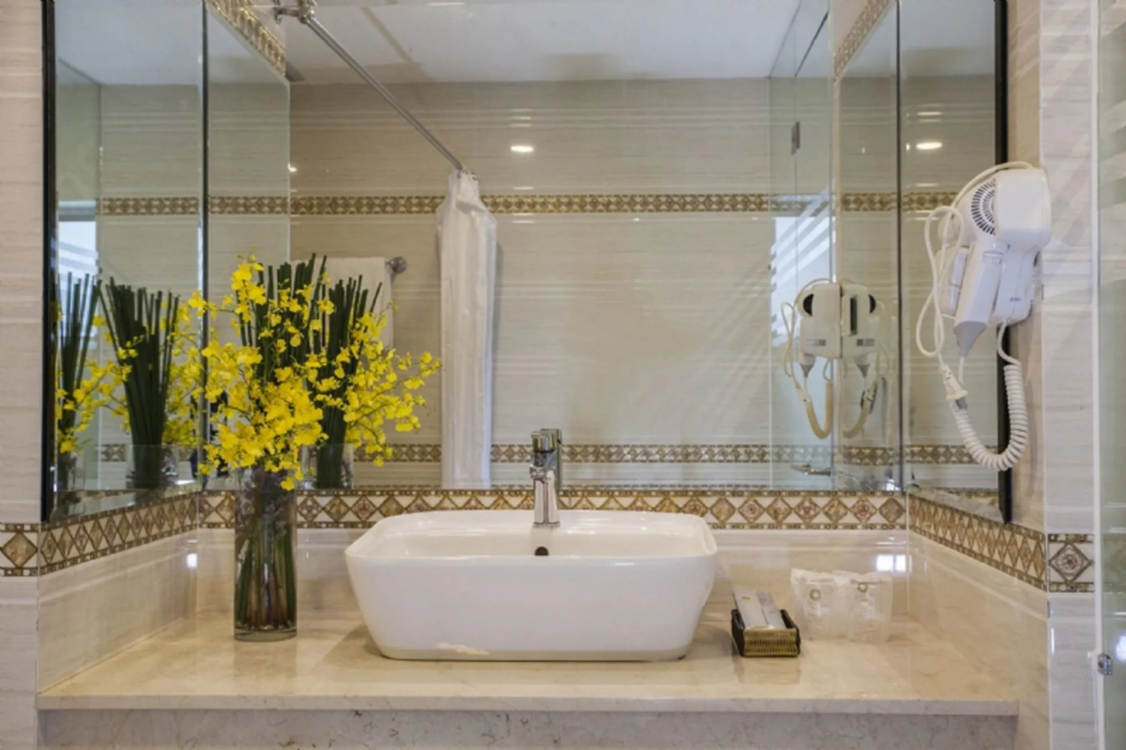 Photo - Golden Star Hotel