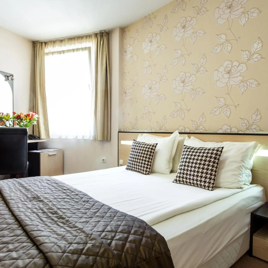 Photo - City Avenue Hotel
