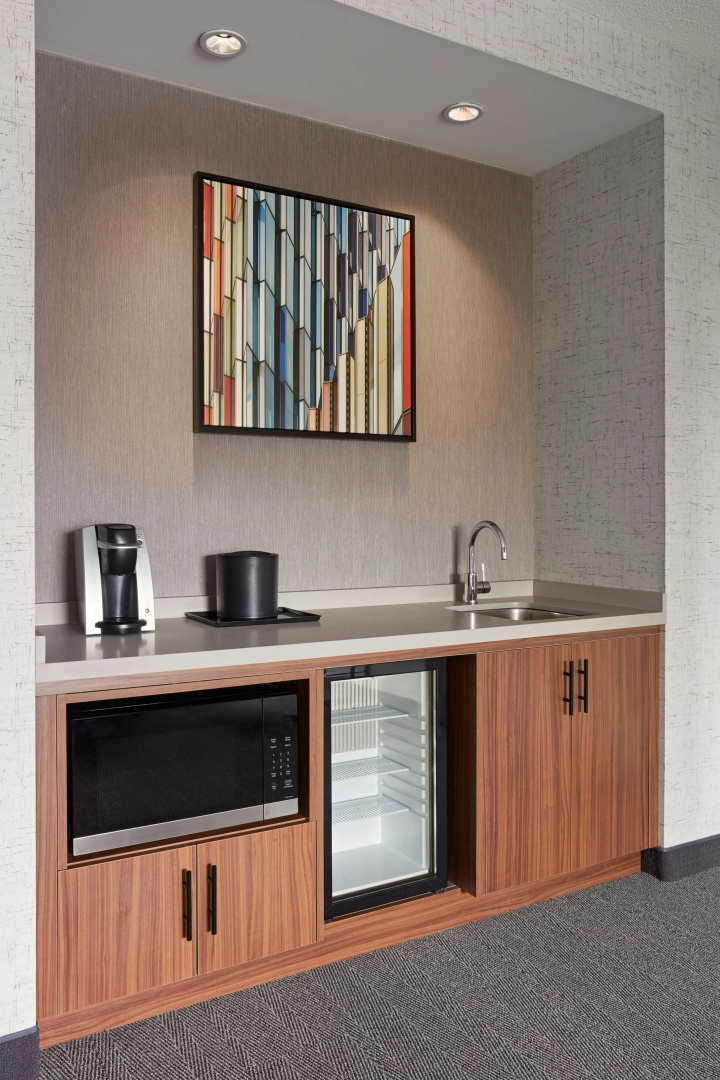 Photo - Courtyard by Marriott Hamilton