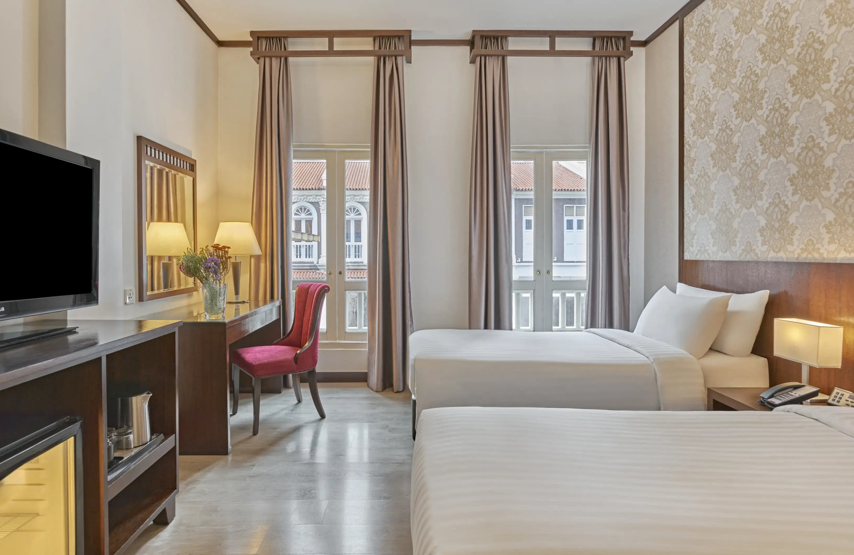 Photo - Village Hotel Albert Court by Far East Hospitality