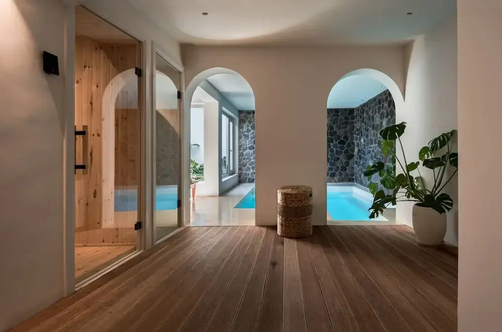 Photo - Akra Suites & Spa