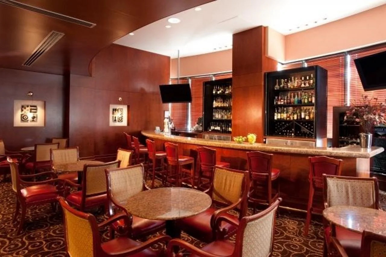 Photo - Vancouver Airport Marriott Hotel