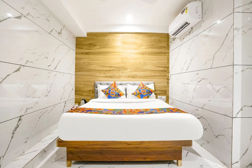 Photo - FabHotel Shubham Inn - Nr Jain Mandir, Bhandup West