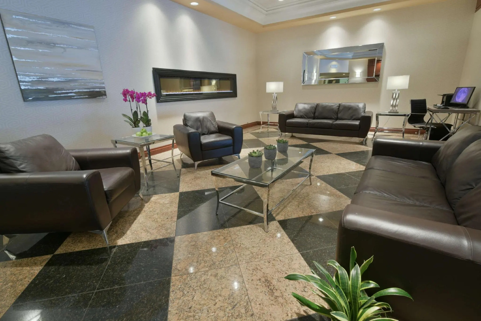 Photo - Hotel Universel Montréal