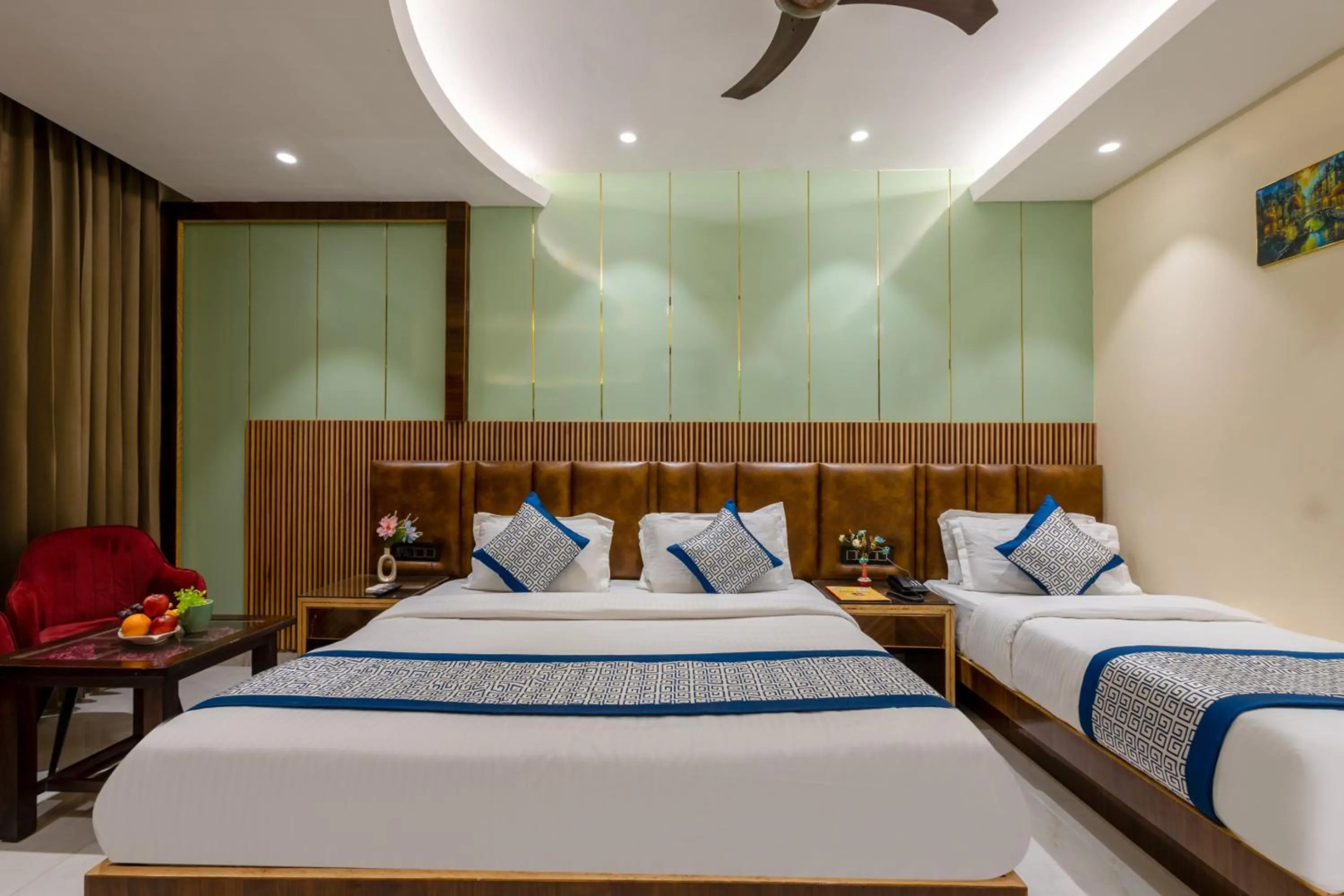 Photo - Hotel Vanson Villa, City Centre - With Free Airport & Train Station Pickup