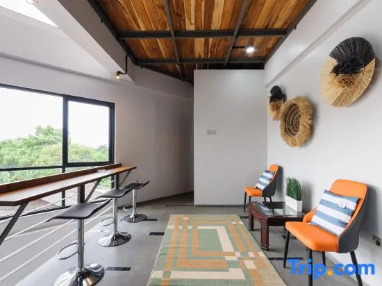 Photo - Urbanview Hotel Puri Indah